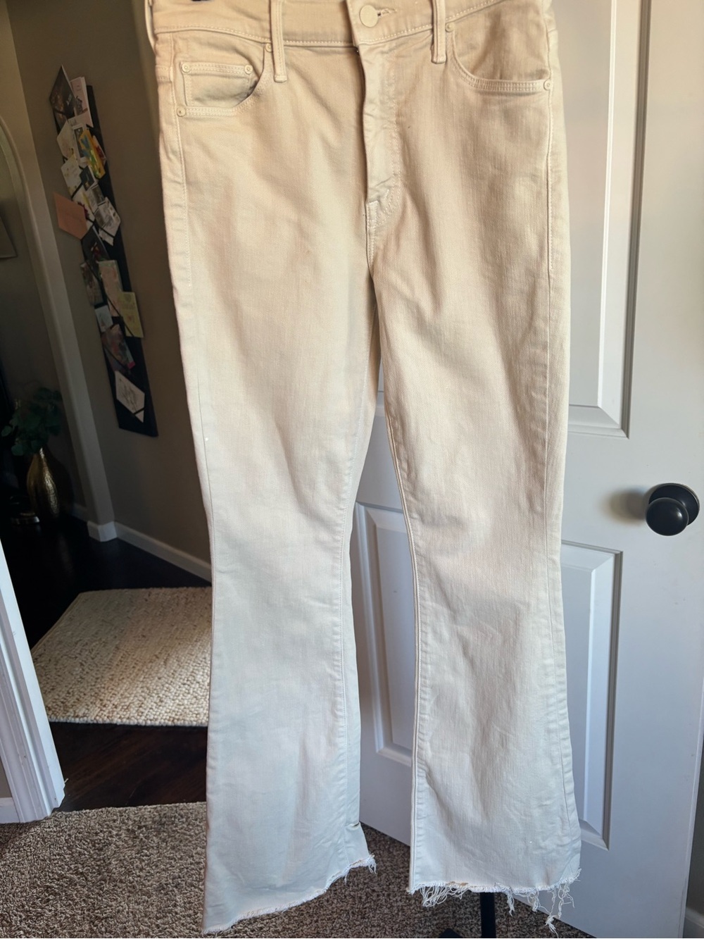 Women’s  mother play date the weekender Cream Flare Jeans - High Rise